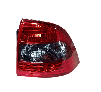 Фонарь 21704 люкс диодный правый красно тонированный сьемная плата и рассеиватель (СЕВиЕМ)