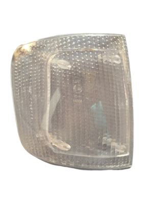 ***Рассеиватель указателя поворота 3110 белый правый